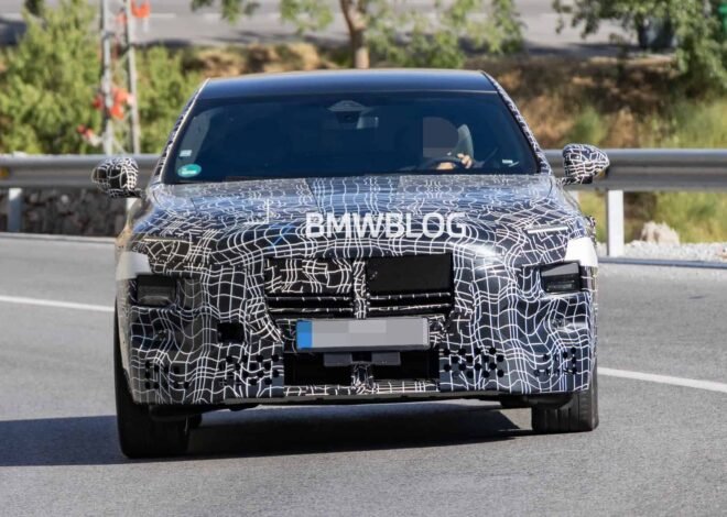 BMW 7 Series Facelift Partially Reveals New Lights In Spy Photos